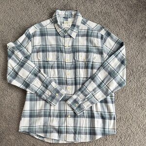 American Eagle Outfitters Gray, White and Blue Checkered Flannel Shirt - XL